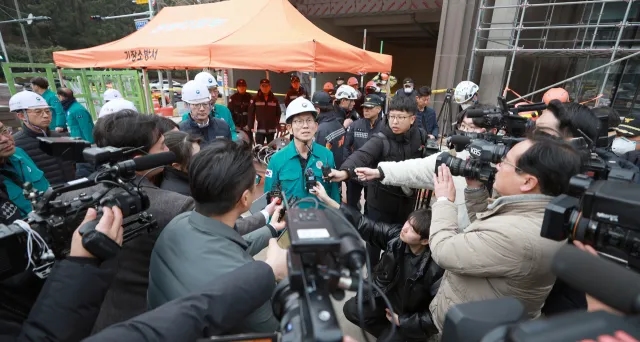 “시공 맡은 기업이 현장 화재에 책임” [반얀트리 화재]